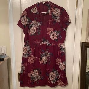 Burgundy key hole flower dress